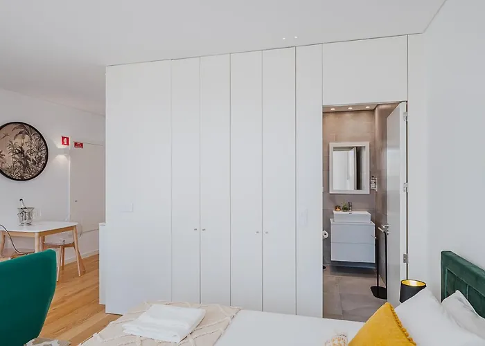 Chimney Luxury House With Ac Daire