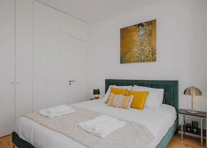 Chimney Luxury House With Ac