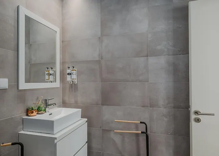 Chimney Luxury House With Ac Daire